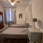 Le Patio Des Cigales