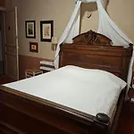 Le Patio Des Cigales B&B
