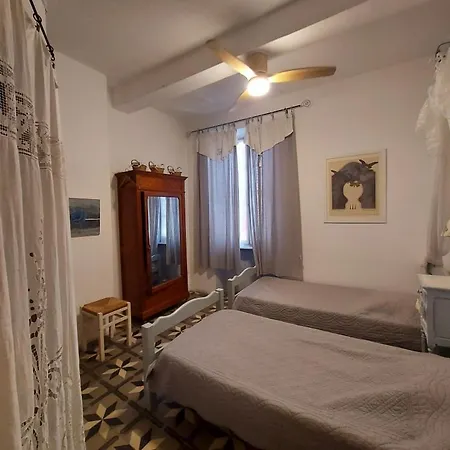 Bed & Breakfast Le Patio Des Cigales Roquefort-des-Corbières