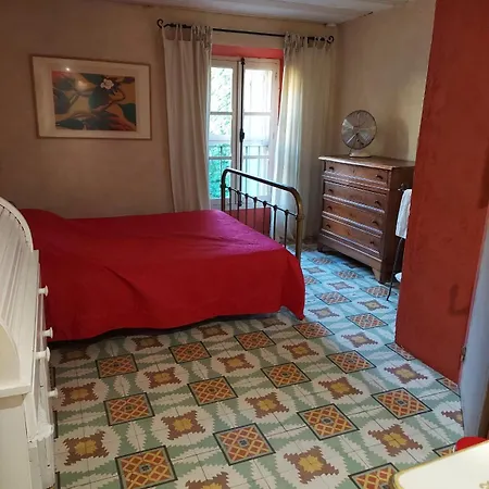 Le Patio Des Cigales Bed & Breakfast