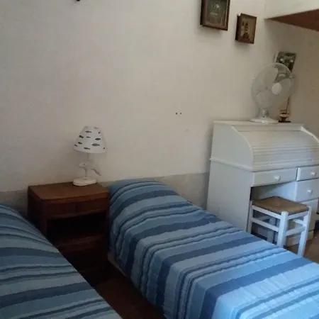 Oda ve Kahvaltı Le Patio Des Cigales Roquefort-des-Corbières