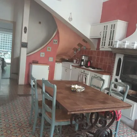 Le Patio Des Cigales Roquefort-des-Corbières