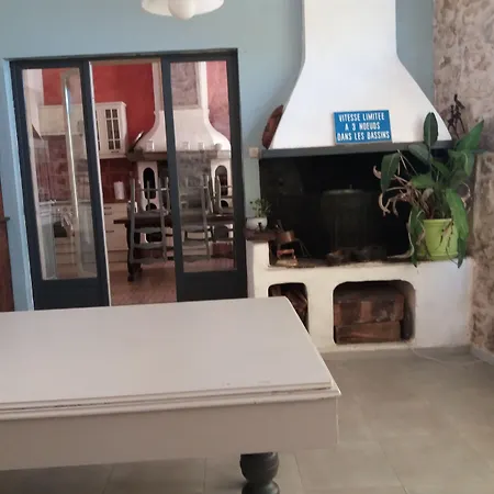 Le Patio Des Cigales Roquefort-des-Corbières