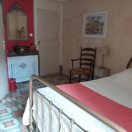 Le Patio Des Cigales Bed & Breakfast *