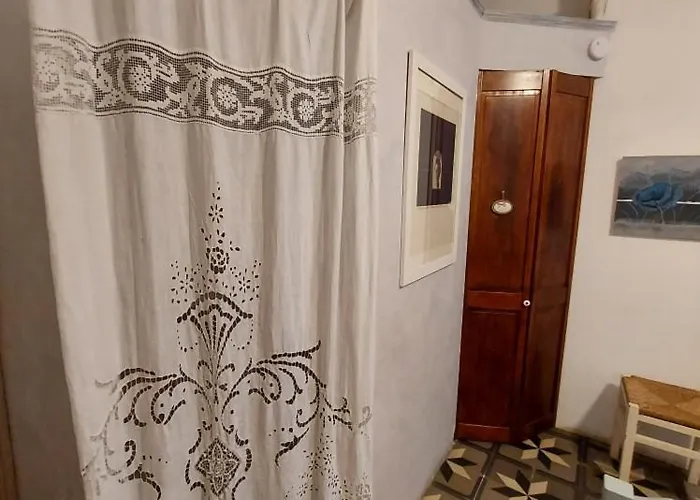 Le Patio Des Cigales Couette-café 3*