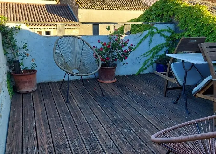 Couette-café Le Patio Des Cigales Roquefort-des-Corbières