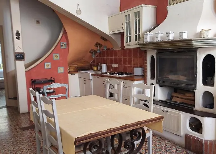 Le Patio Des Cigales Roquefort-des-Corbières