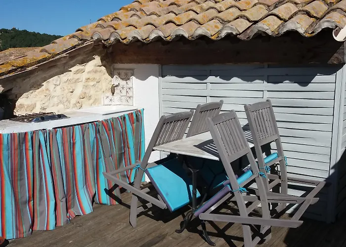 Couette-café Le Patio Des Cigales Roquefort-des-Corbières